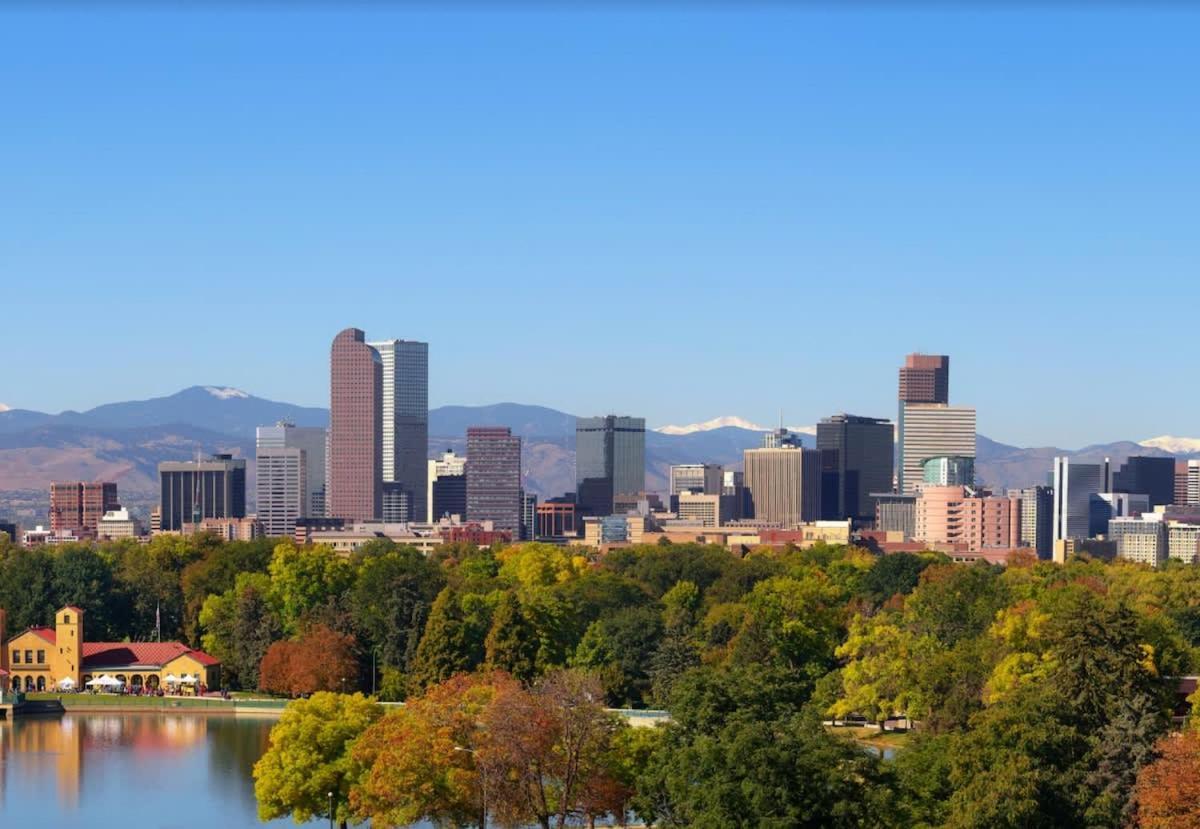 Holiday home Bright & Spacious Upper Unit With Two Bedrooms In Denver